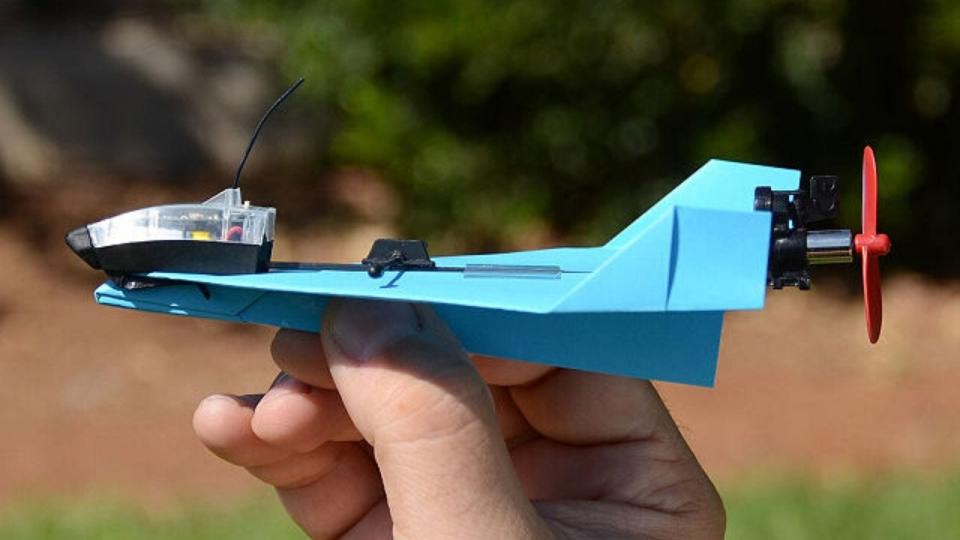 Best gifts for nerds 2019: Smartphone-Controlled Paper Airplane