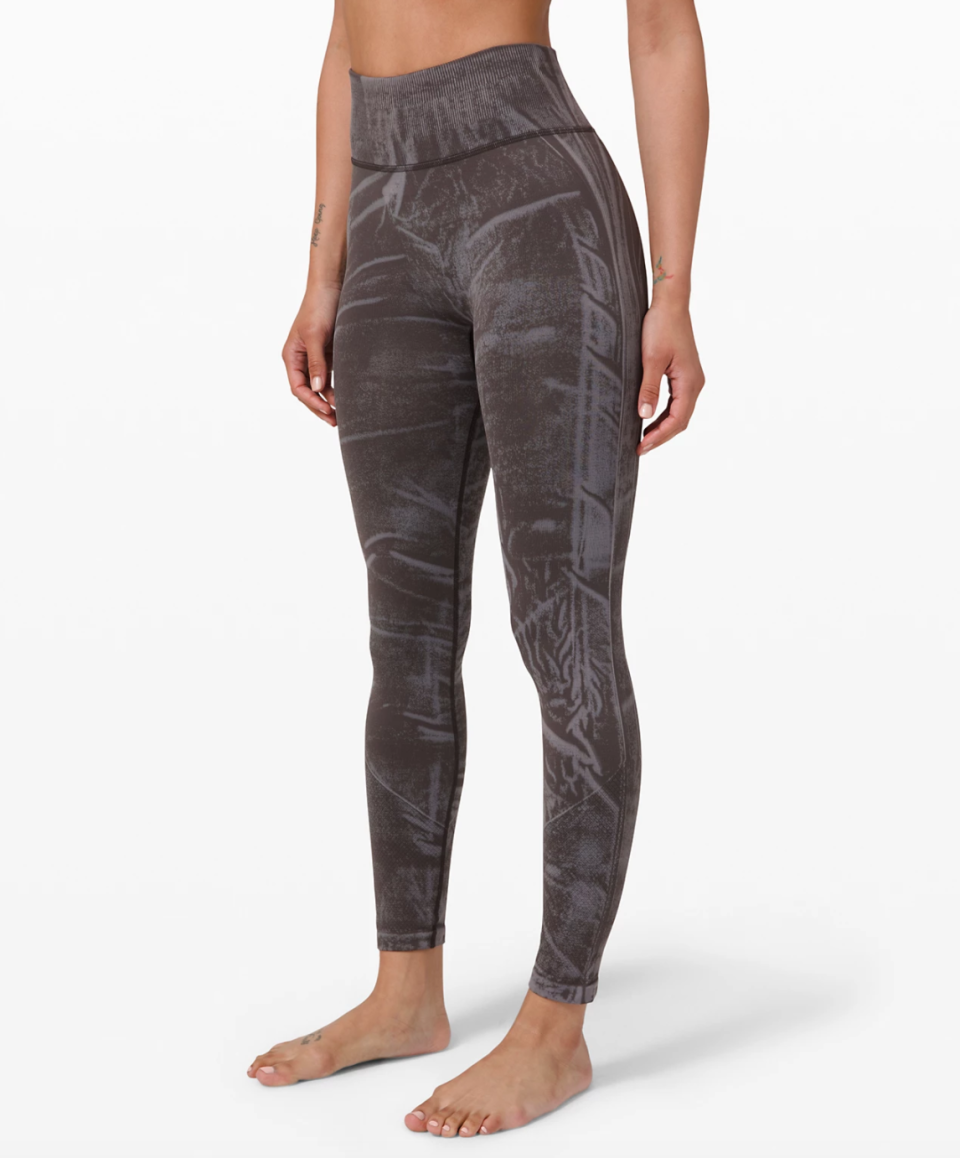 Ebb to Street Tight. Image via Lululemon.