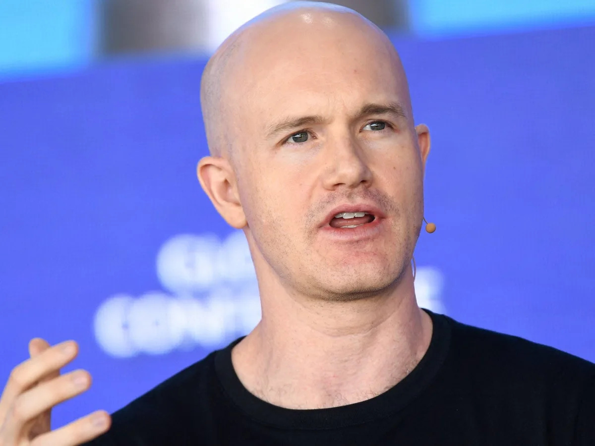 Coinbase warns users could lose their crypto holdings if the company goes bankru..