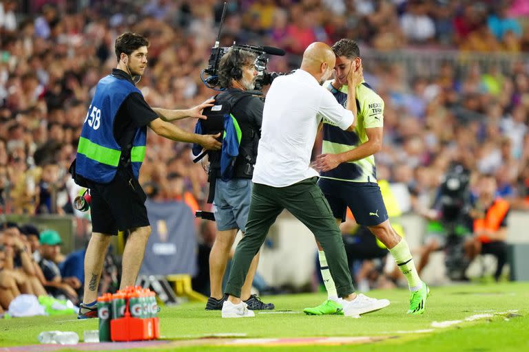 La imagen de Julián Álvarez y Pep Guardiola que se volvió viral