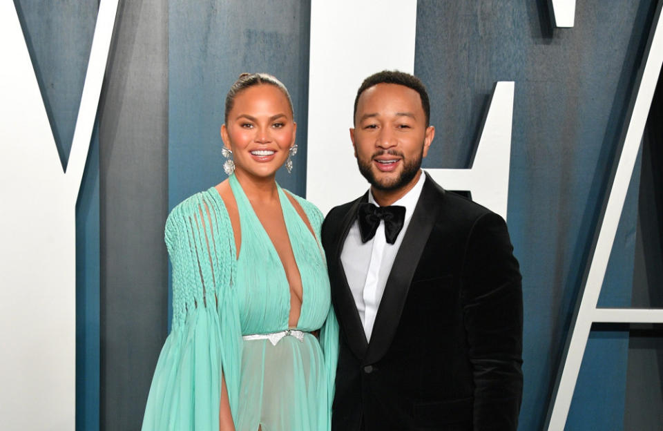 Chrissy Teigen, John Legend credit:Bang Showbiz