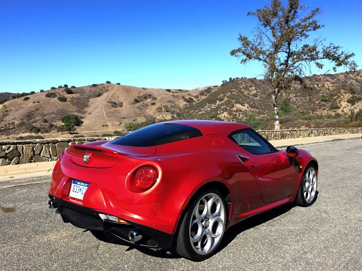 2015 Alfa Romeo 4C rear quarter photo