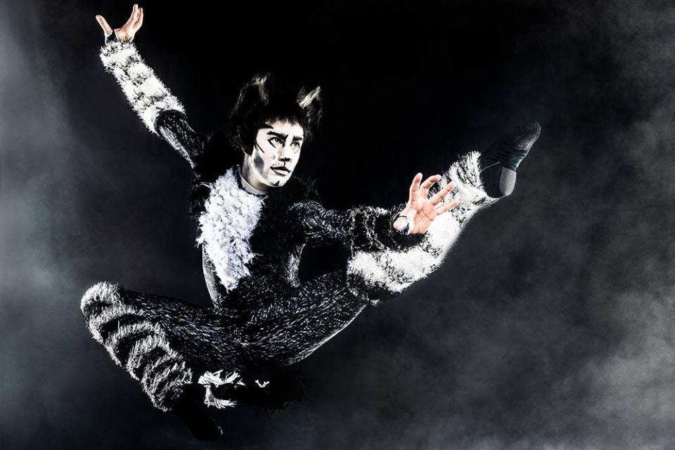 "Cats" returns to the stage in Des Moines in early January.