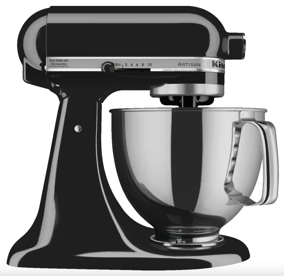 KitchenAid Artisan Series 5-Quart Tilt-Head Stand Mixer (Photo via Canadian Tire)