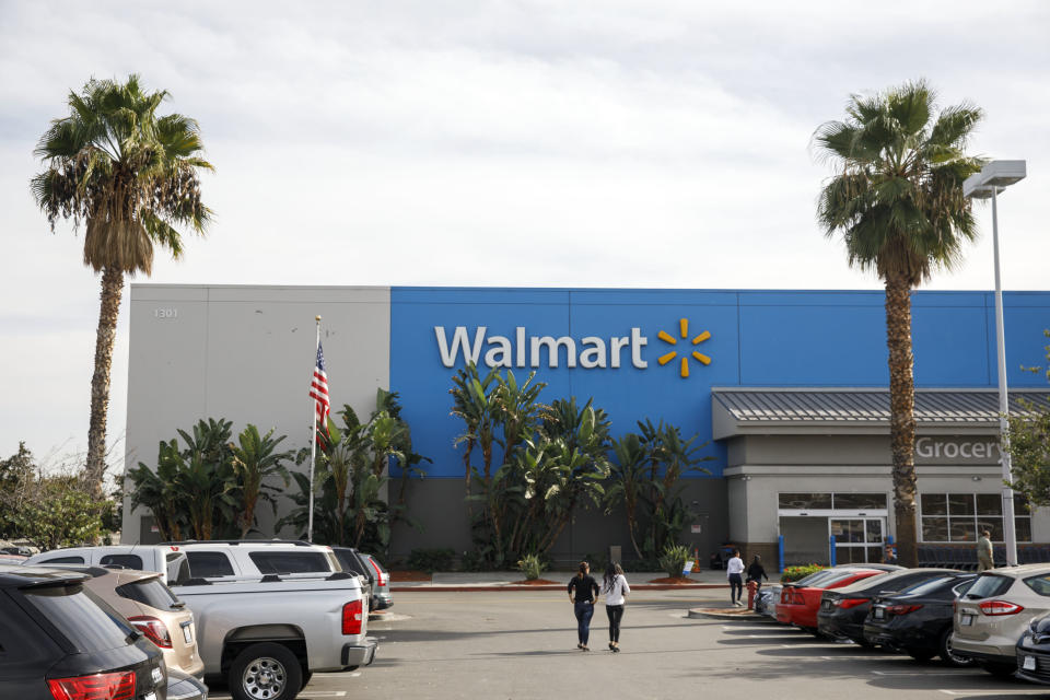 Walmart acknowledged that a donation from Bears' LB Khalil Mack wasn't handled properly. (Patrick T. Fallon/Bloomberg)