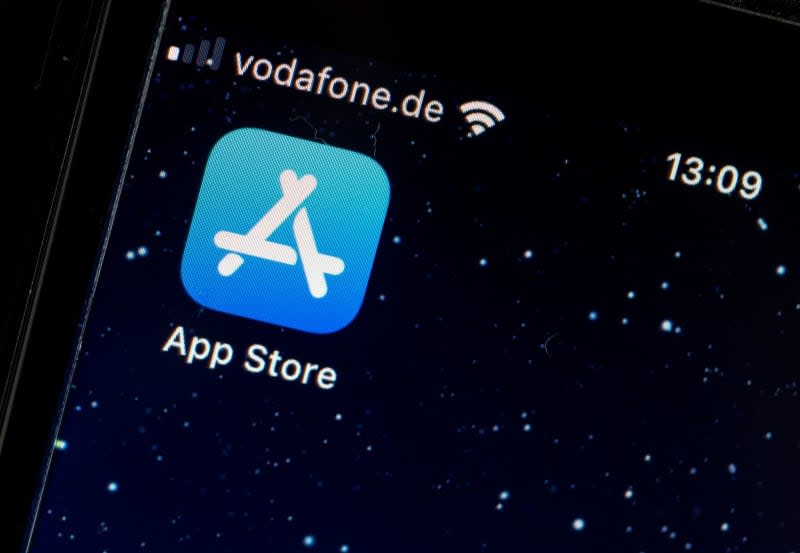 Even under its new relaxed approach to rival app stores enforced by EU law, Apple still won't let all users simply install or "sideload" any app - legal or illagal - like on Android phones. Fabian Sommer/dpa