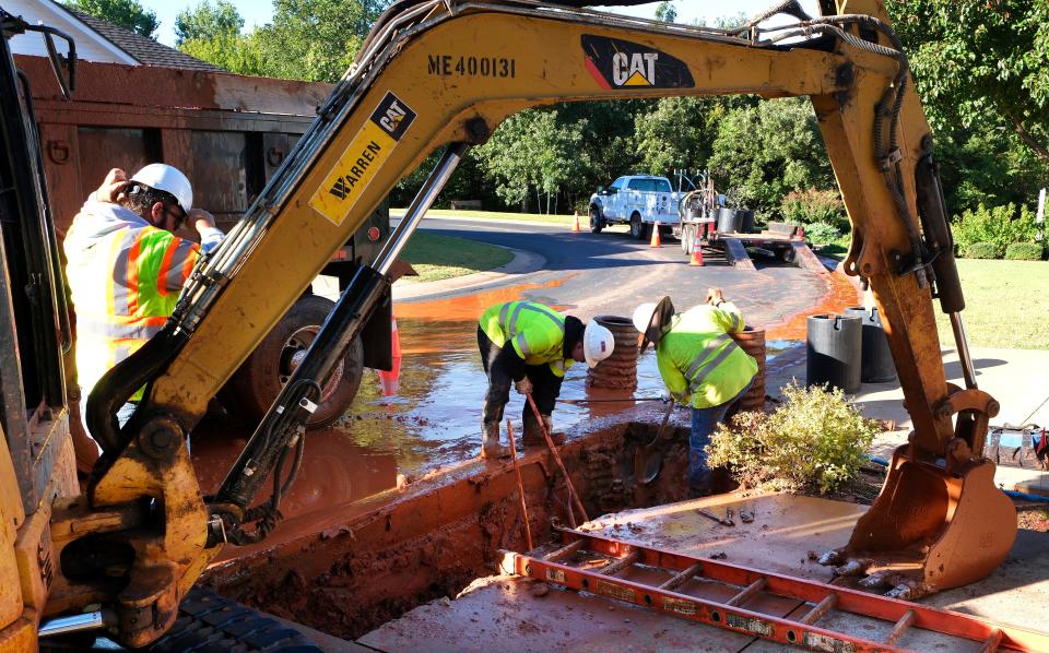 A crew repairs a leaky Edmond water line on Oct. 16.