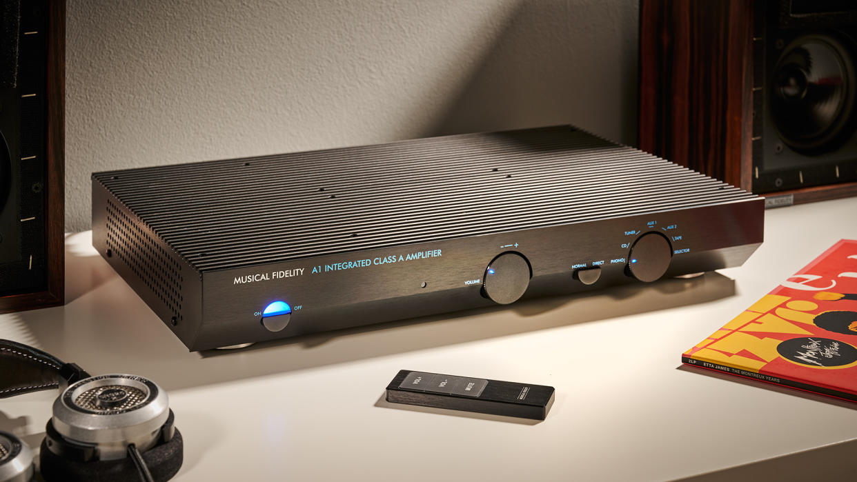  Integrated amplifier: Musical Fidelity A1 