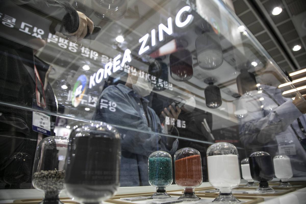 World’s Biggest Refined Zinc Producer Jumps by Record After Tender Offer