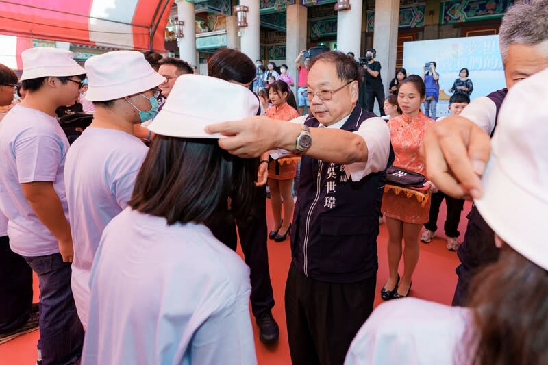 台中市祈福成年禮將登場 台中市祈福成年禮活動將於北區元保宮舉行，市府民 政局2日公布，將開放150名青年學子參加，歡迎青年 學子踴躍報名。 （台中市政府提供） 中央社記者郝雪卿傳真  113年9月2日 