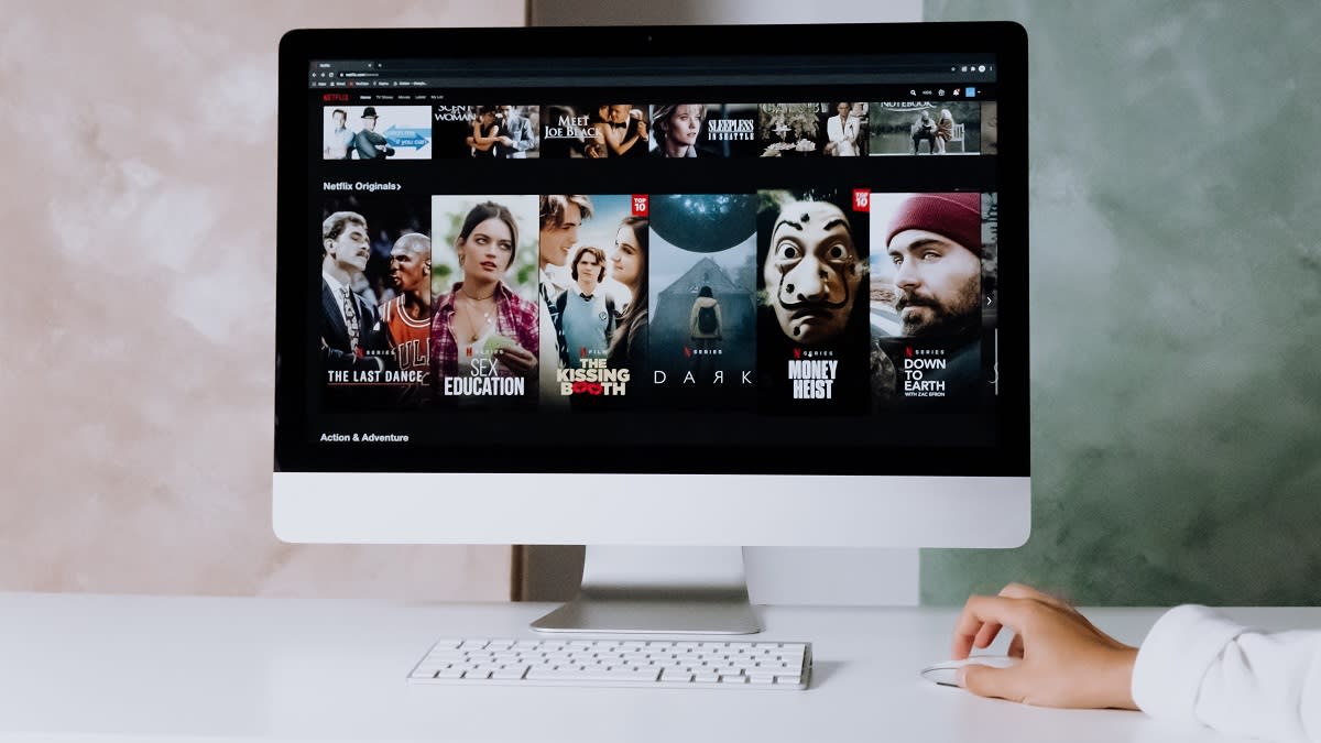  How to stream movies online together 