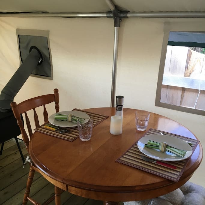 <p>You can even take your meals inside, if the weather isn’t favourable. (Airbnb) </p>