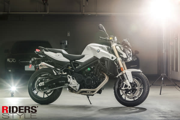 玩美極致 帥氣現身 2015 BMW F800R