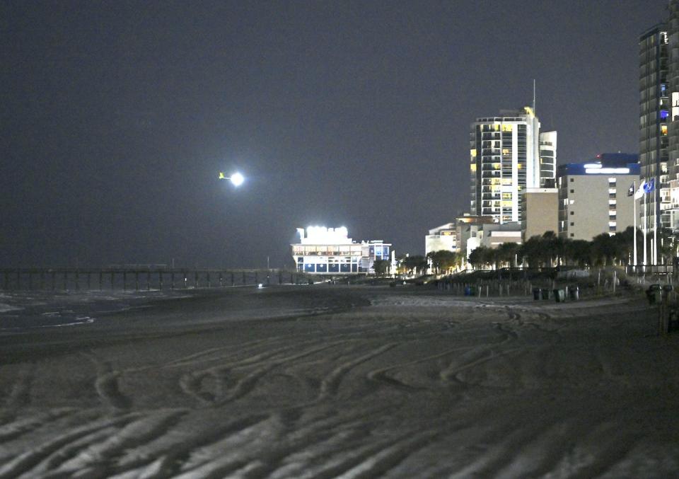 A suspected Chinese spy balloon flies over Myrtle Beach, S.C., on Feb. 4, 2023, before the U.S. military shot it down. <a href="https://www.gettyimages.com/detail/news-photo/chinese-spy-balloon-flies-over-the-myrtle-beach-sc-united-news-photo/1246809673?adppopup=true" rel="nofollow noopener" target="_blank" data-ylk="slk:Peter Zay/Anadolu Agency via Getty Images;elm:context_link;itc:0;sec:content-canvas" class="link ">Peter Zay/Anadolu Agency via Getty Images</a>