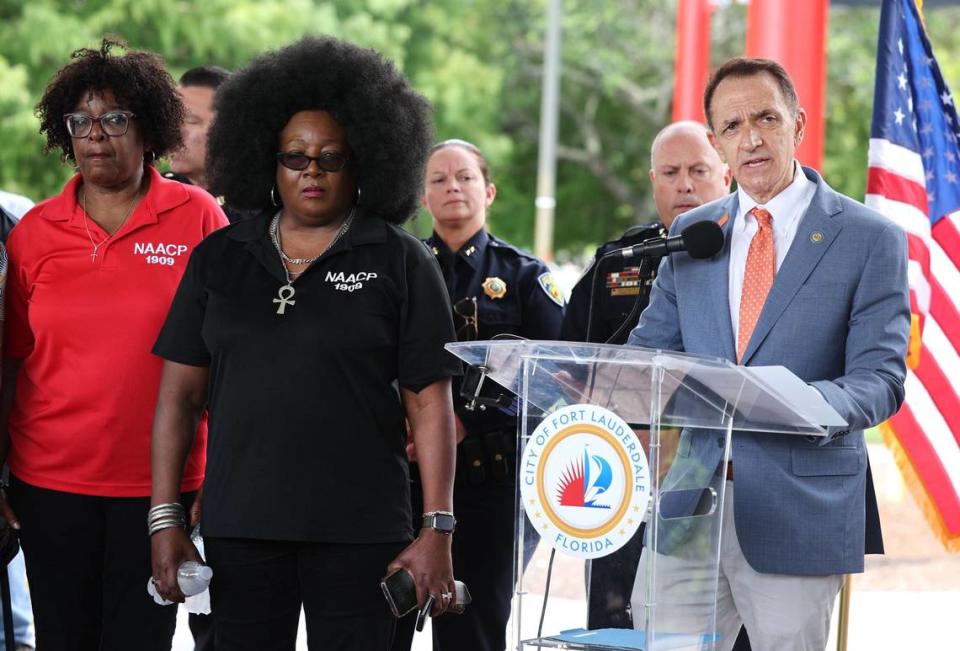 Fort Lauderdale Mayor Dean Trantalis, right, speaks during a press conference in reference to the recent shooting at Riverland Park in Fort Lauderdale on Wednesday, July 24, 2024.
