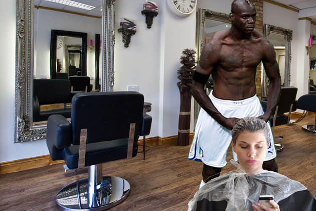 Balotelli als Friseur