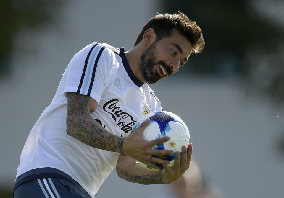 5. Ezequiel Lavezzi – 28,5 M€ – Hebei Fortune