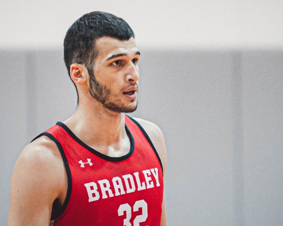 Bradley Braves 7-foot-1 center Ahmet Jonovic has arrived from Serbia and joined the team in practices in early January 2023.
