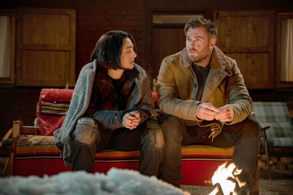 golshifteh farahani, chris hemsworth, extraction 2