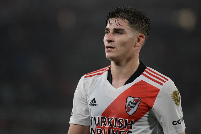 Julián Álvarez se despidió de River como una de las grandes figuras del ciclo de Marcelo Gallardo, pero sin poder ser decisivo en el encuentro ante Vélez