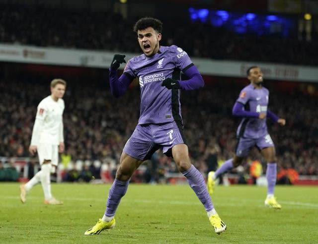 Liverpool winger Luis Diaz celebrates