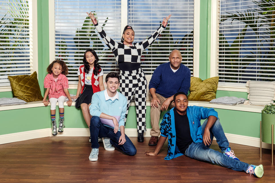 RAVEN’S HOME - Disney’s “Raven’s Home” stars Raven-Symoné as Raven Baxter, Issac Ryan Brown as Booker Baxter-Carter, Rondell Sheridan as Victor Baxter, Mykal-Michelle Harris as Alice, Felix Avitia as Neil, and Emmy Liu-Wang as Ivy. (Disney/Carell Augustus)