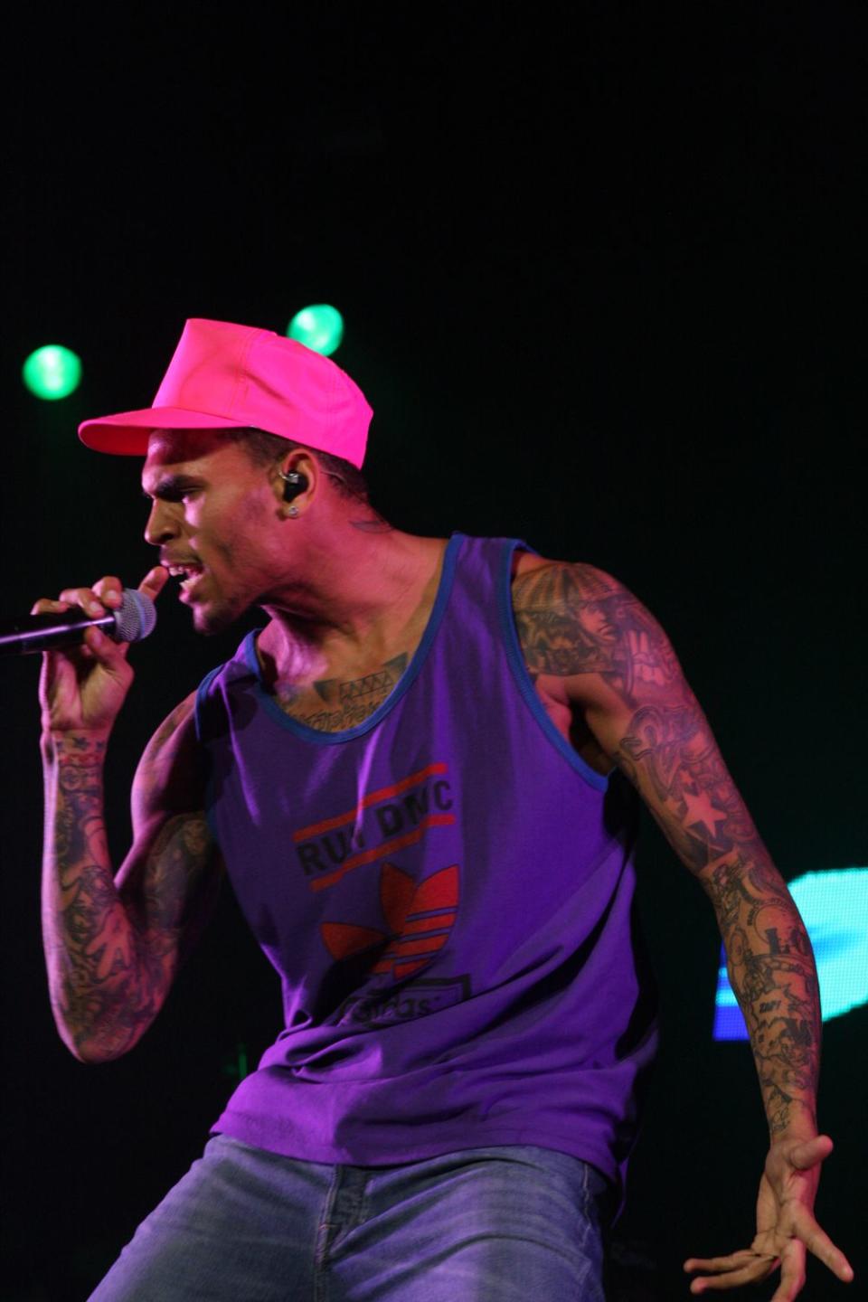 Chris Brown breaks hearts with an amazing performance as he sports a casual shirt with denim pant to match