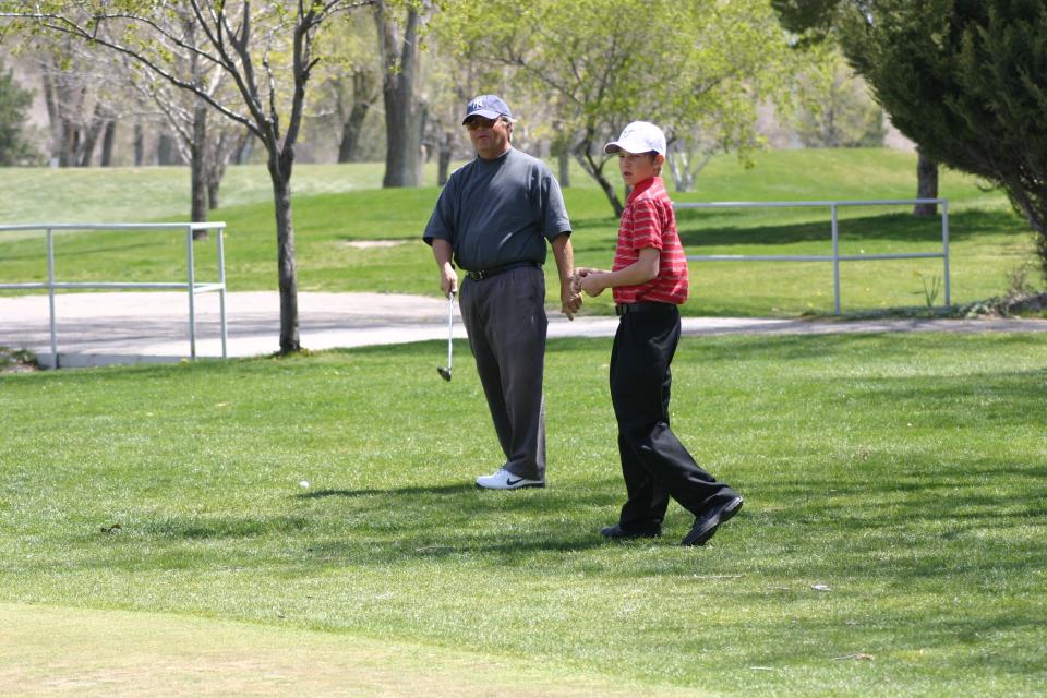 Zac Blair and his father Jimmy Blair at the 2005 Tri City Open.  |  Fairways Media/Randy Dodson