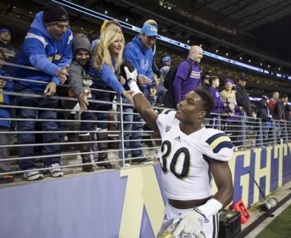 Myles Jack (AP)