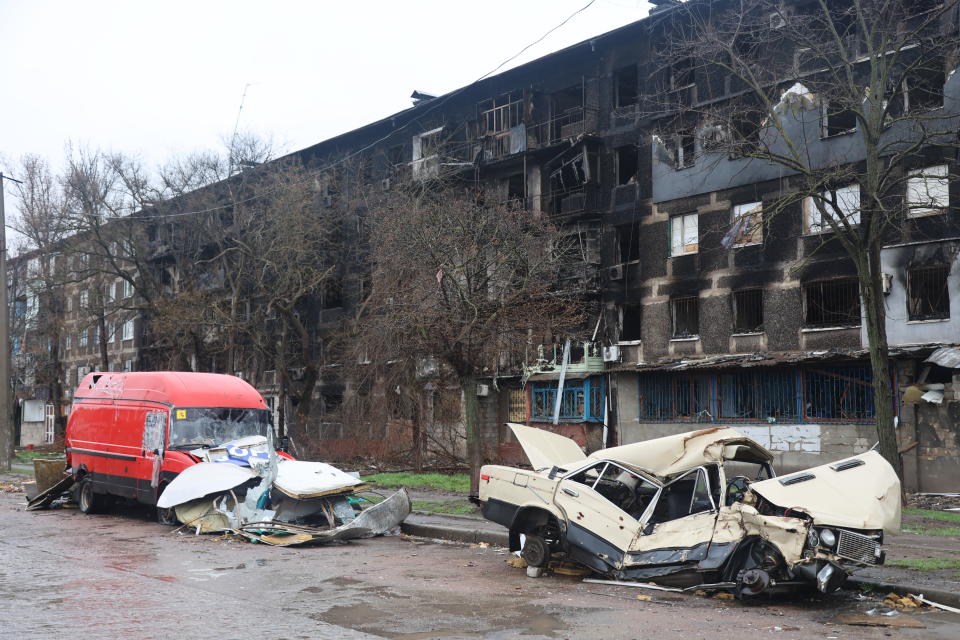 MARIUPOL, UKRAINE - APRIL 13: A view of damaged building in the Ukrainian city of Mariupol under the control of Russian military and pro-Russian separatists, on April 13, 2022. (Photo by Leon Klein/Anadolu Agency via Getty Images)