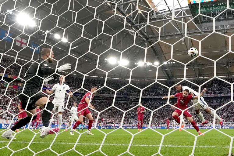 El gol de Jude Bellingham desde atrás del arco