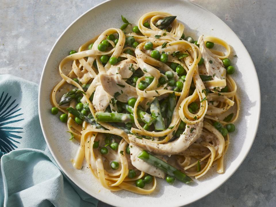 Chicken Asparagus Pasta