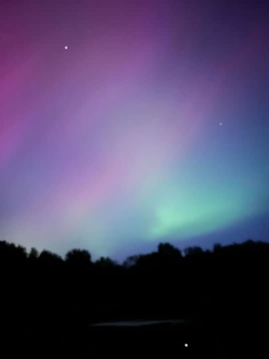 View of the northern lights in Green Ridge, Missouri. Courtesy: Chelsea Haslag