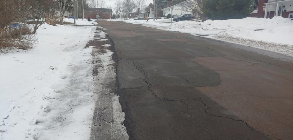 Manning Road is one of the streets slated for possible reconstruction, pending the passing of a bylaw by town council. One resident isn't on board.  (Submitted by Eric Sénéchal - image credit)