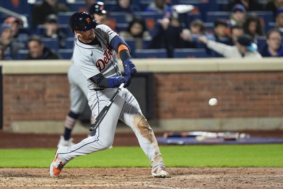 Detroit Tigers' Carson Kelly hits a three-run home run during the tenth inning of a baseball game against the New York Mets Monday, April 1, 2024, in New York. The Tigers won 5-0. (AP Photo/Frank Franklin II)