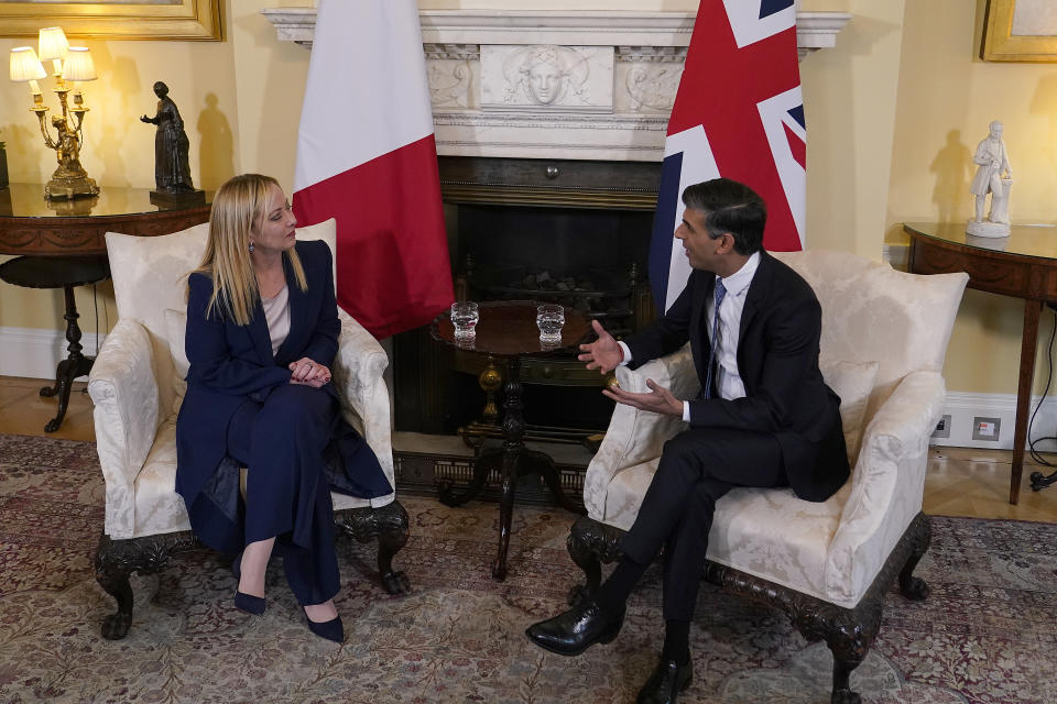 Britain's Prime Minister Rishi Sunak and Italian Prime Minister Giorgia Meloni meet for bilateral talks at 10 Downing Street in London, Thursday, April 27, 2023.(AP Photo/Alberto Pezzali, pool)