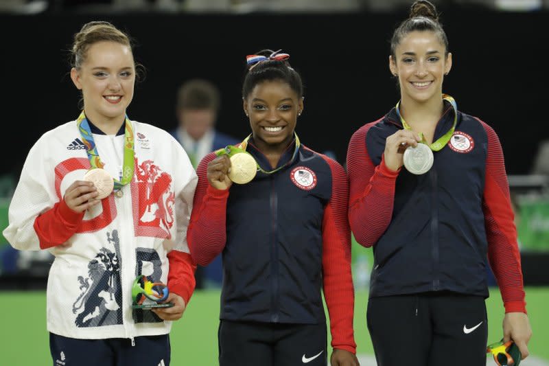 美國體操小天后「黑珍珠」拜爾斯（Simone Biles）個人第4面金牌入袋。（美聯社）