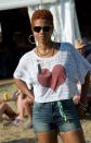 <p>Opting for simple but cool, Kelis rocks an understated vibe back in 2010.</p>