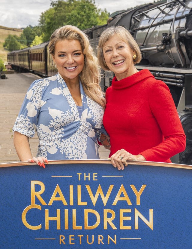 The Railway Children Return