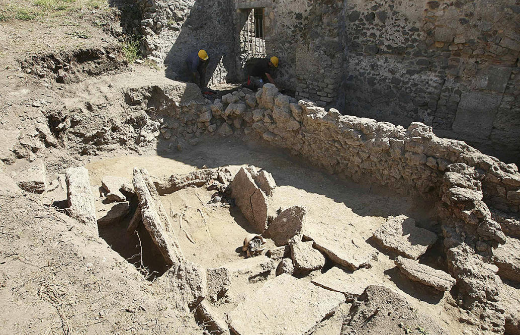 mount vesuvius tomb