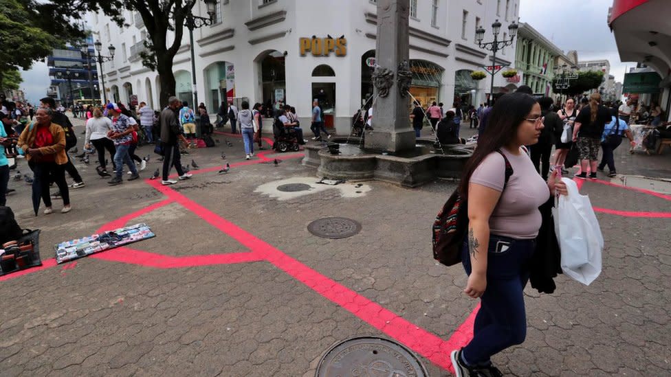 Línea roja en San José