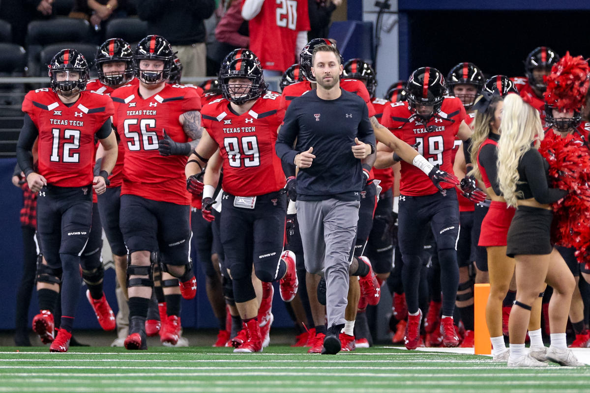 Cardinals fire Kliff Kingsbury, Rams rumored to be his next destination -  Turf Show Times