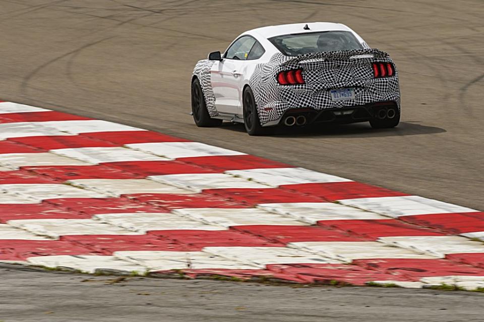 讓大塊肌肉再現，FORD預告將推出野馬性能版Mustang Mach 1