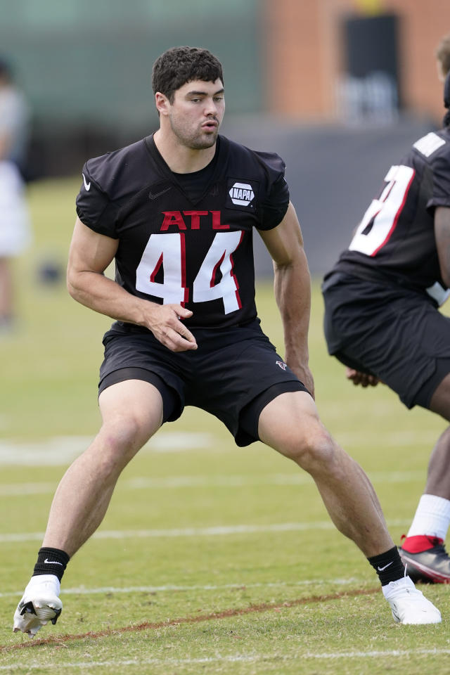 Falcons quarterback Desmond Ridder early to rise — and lead — at rookie  camp 