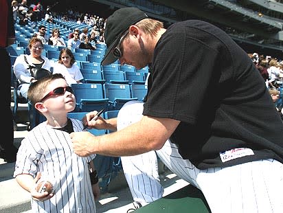 Do White Sox fans or Cubs fans talk more trash? 