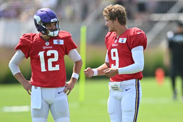 Vikings QB Sam Darnold to sit against Browns, Nick Mullens to start - Yahoo  Sports