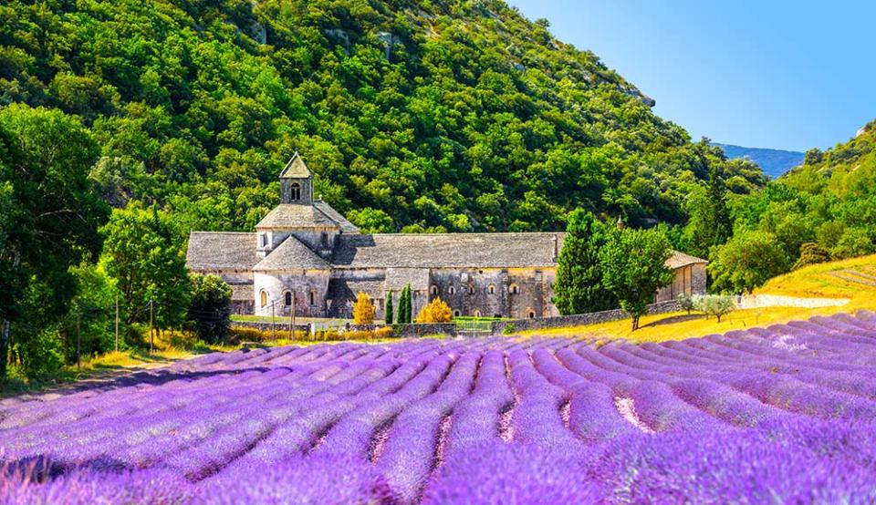 呂貝龍－塞南克修道院（Image Source : Getty Creative/iStockphoto）