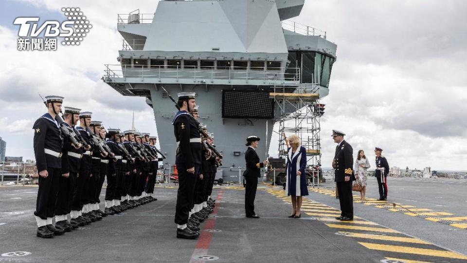 英國王儲查爾斯王子之妻卡蜜拉5月曾登艦參觀。（圖／達志影像美聯社）