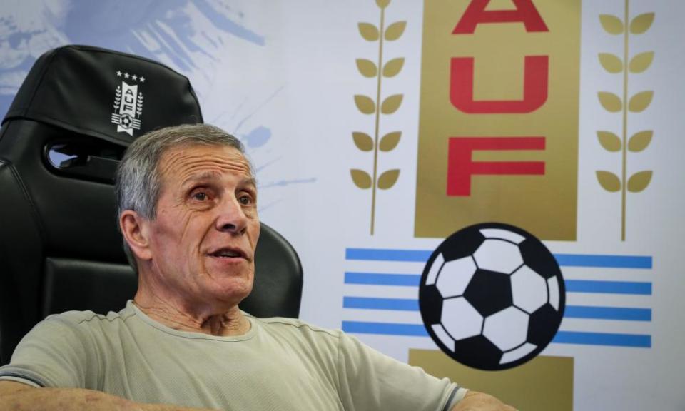 Óscar Tabárez: experienced.