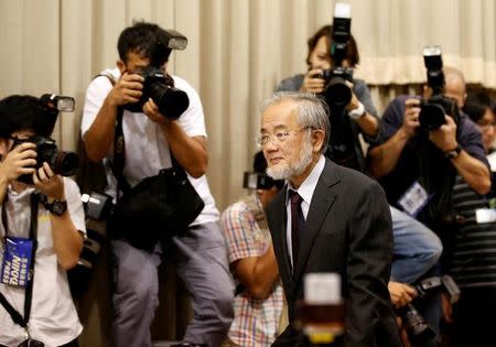 Yoshinori Ohsumi, a professor of Tokyo Institute of Technology, attends a news conference after he won the Nobel medicine prize at Tokyo Institute of Technology in Tokyo, Japan, October 3, 2016. REUTERS/Kim Kyung-Hoon